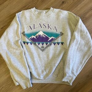 Gray Alaska Graphic Men's Sweater